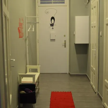 Dohany Studio Apartment *